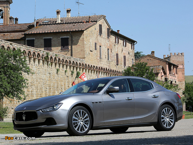 Maserati Ghibli 2013 photos (640 x 480)