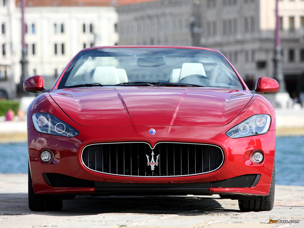 Photos of Maserati GranCabrio Sport 2011 (1024 x 768)