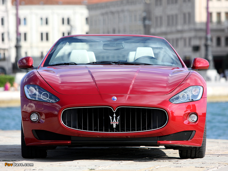 Photos of Maserati GranCabrio Sport 2011 (800 x 600)