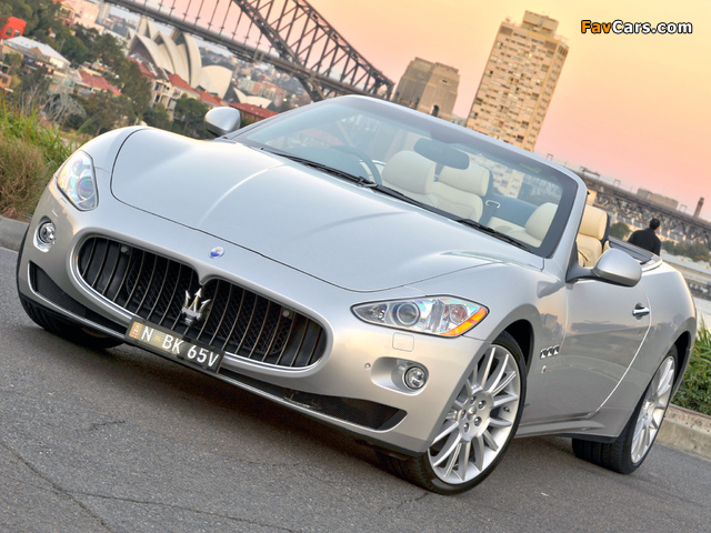 Maserati GranCabrio AU-spec 2010 wallpapers (640 x 480)