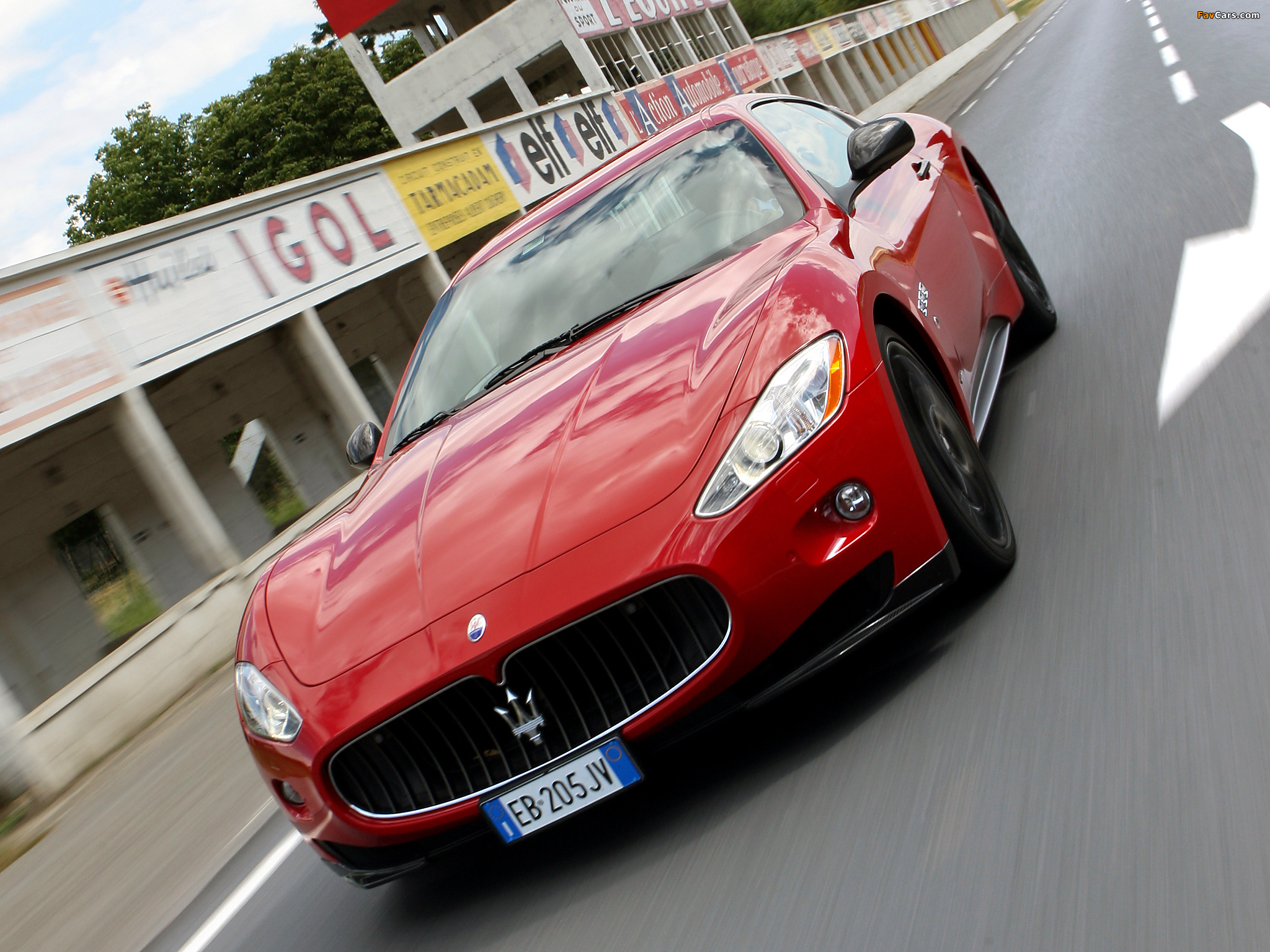 Images of Maserati GranTurismo S MC Sport Line 2009–12 (2048 x 1536)