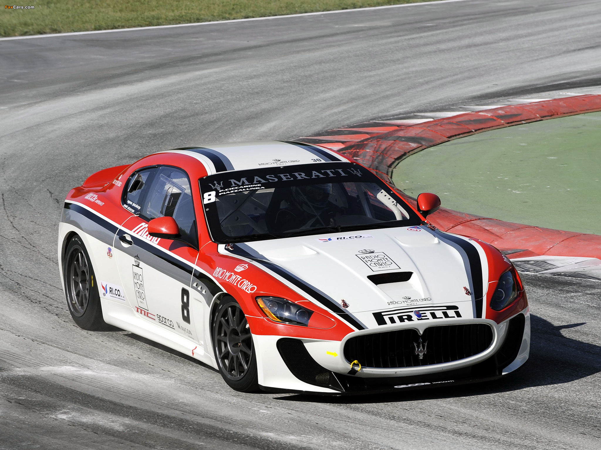 Images of Maserati GranTurismo MC Trofeo 2010–11 (2048 x 1536)
