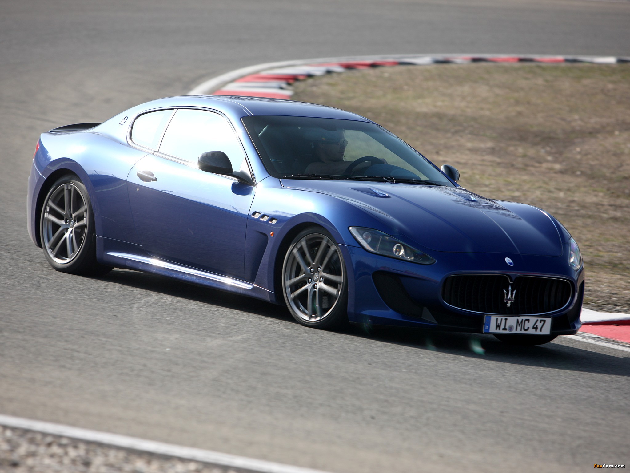 Images of Maserati GranTurismo MC Stradale 2010–13 (2048 x 1536)