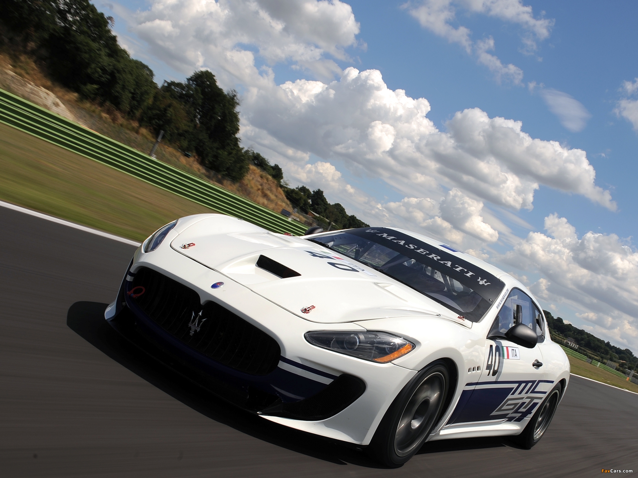 Maserati GranTurismo MC GT4 2009 photos (2048 x 1536)