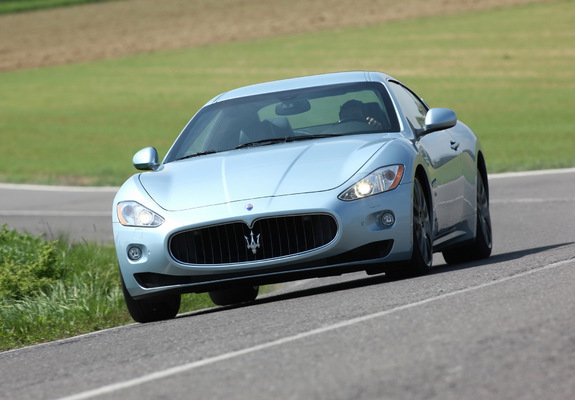 Maserati GranTurismo S Automatic 2009–12 photos