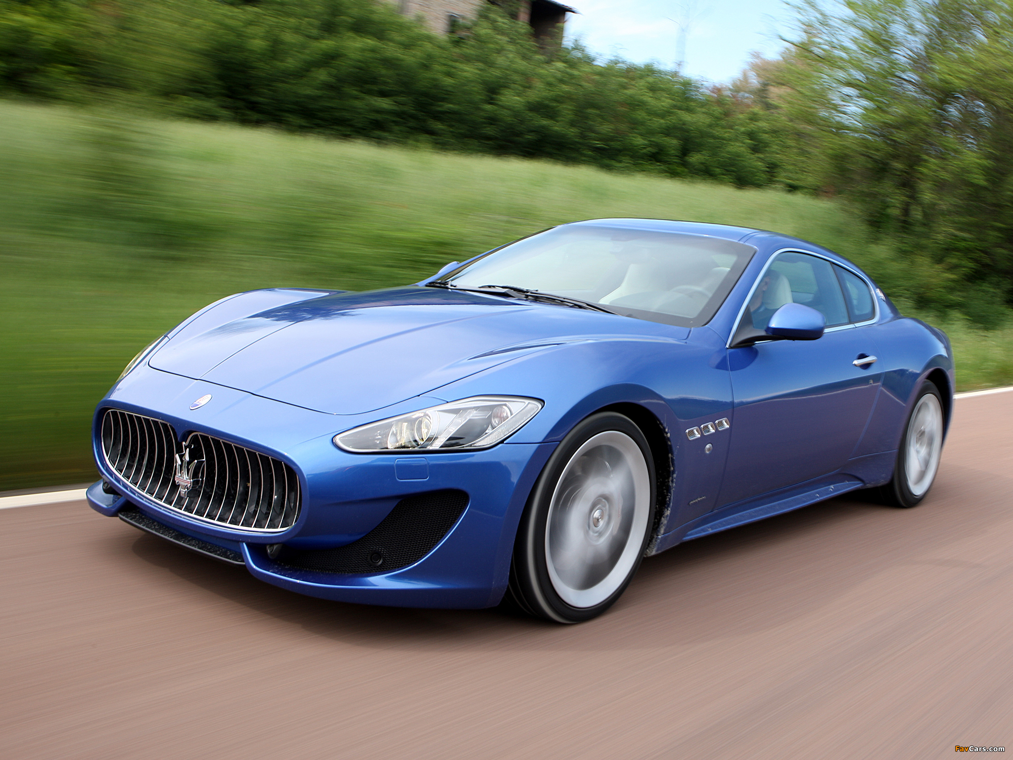 Maserati GranTurismo Sport 2012 wallpapers (2048 x 1536)