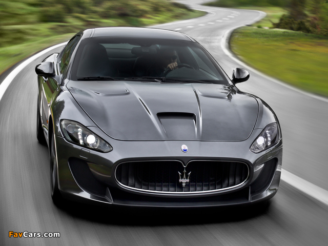 Maserati GranTurismo MC Stradale 2013 wallpapers (640 x 480)