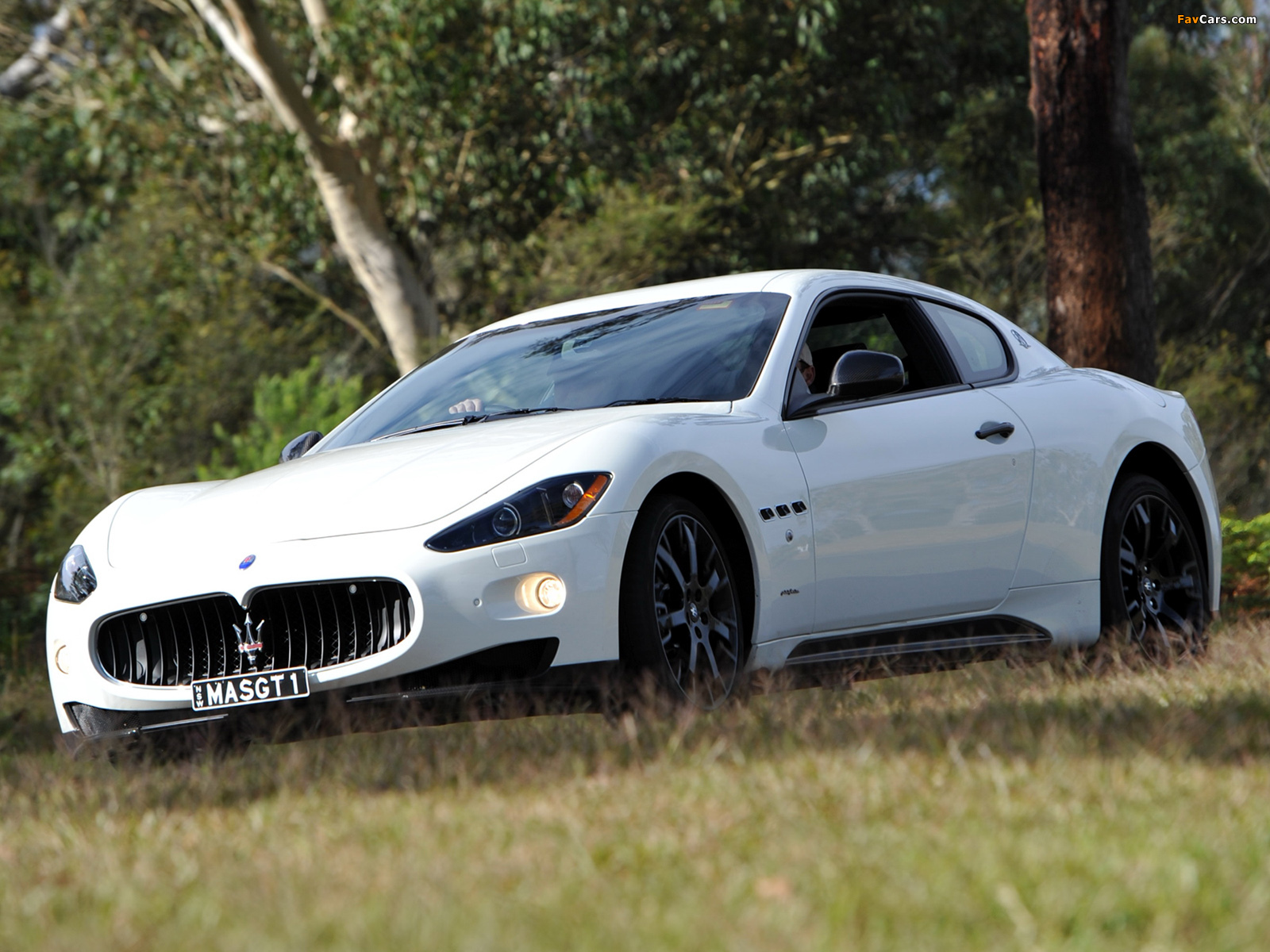 Photos of Maserati GranTurismo S MC Sport Line AU-spec 2009–12 (1600 x 1200)