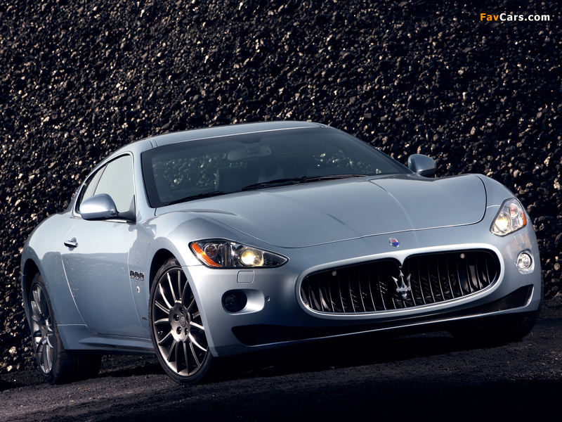 Photos of Maserati GranTurismo S Automatic 2009–12 (800 x 600)