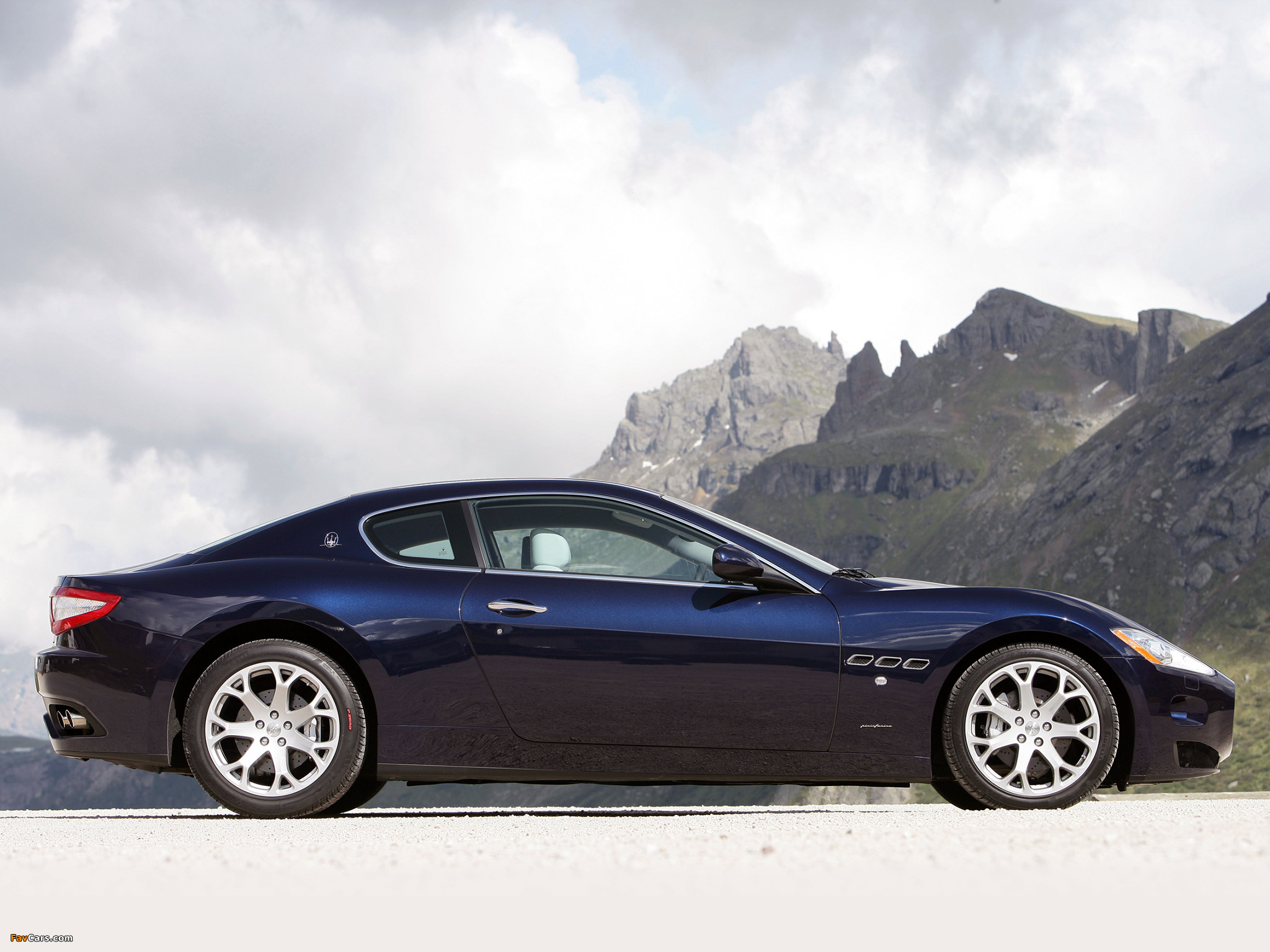 Pictures of Maserati GranTurismo 2007 (2048 x 1536)