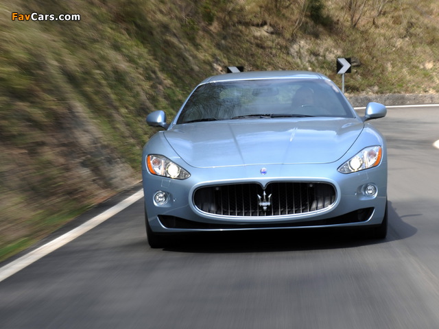 Pictures of Maserati GranTurismo S Automatic 2009–12 (640 x 480)