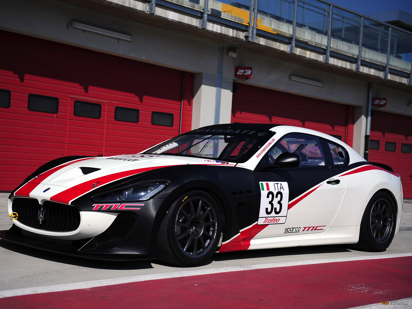 Pictures of Maserati GranTurismo MC Trofeo 2010–11 (1600 x 1200)