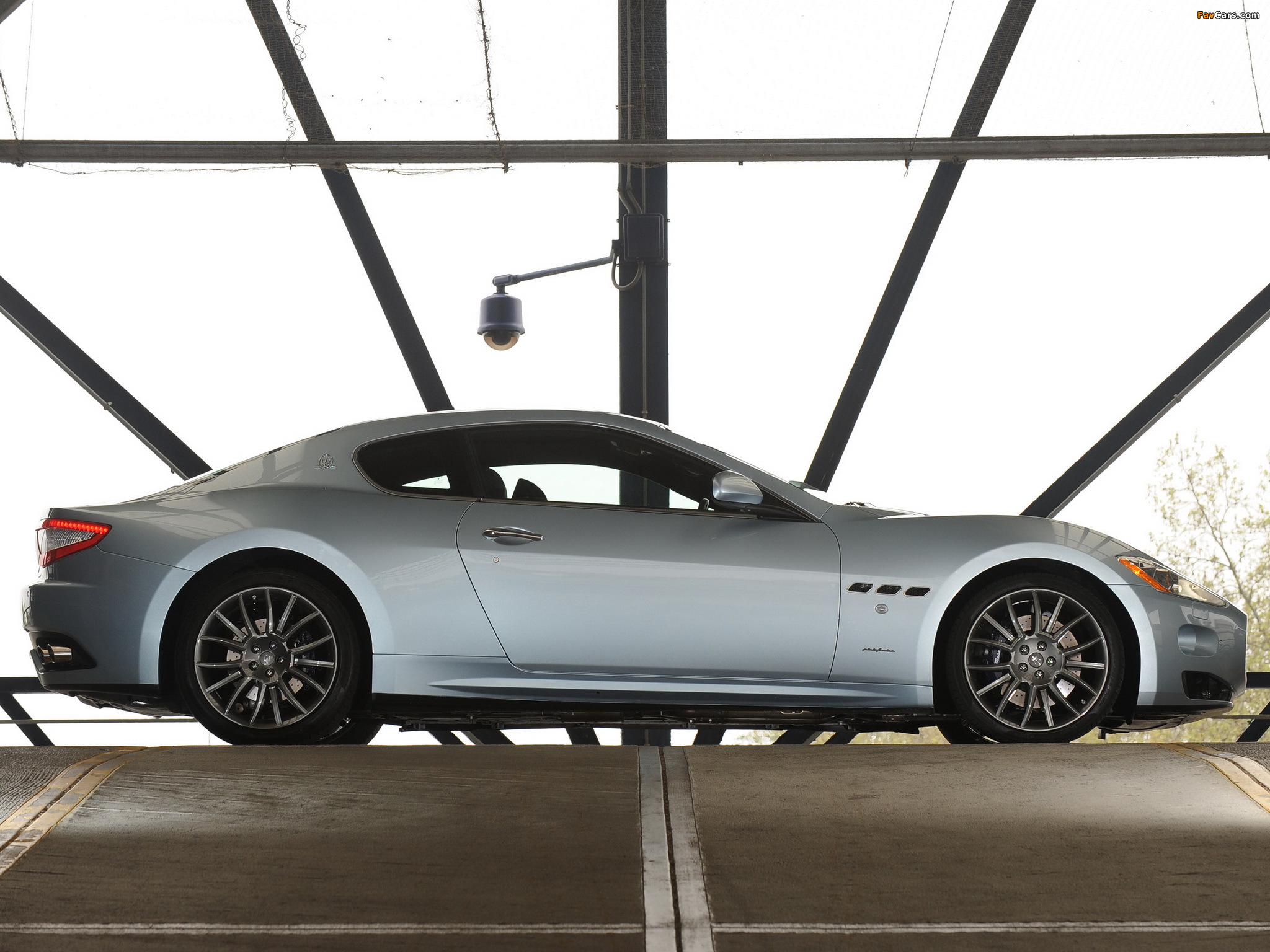Maserati GranTurismo S Automatic 2009–12 wallpapers (2048 x 1536)