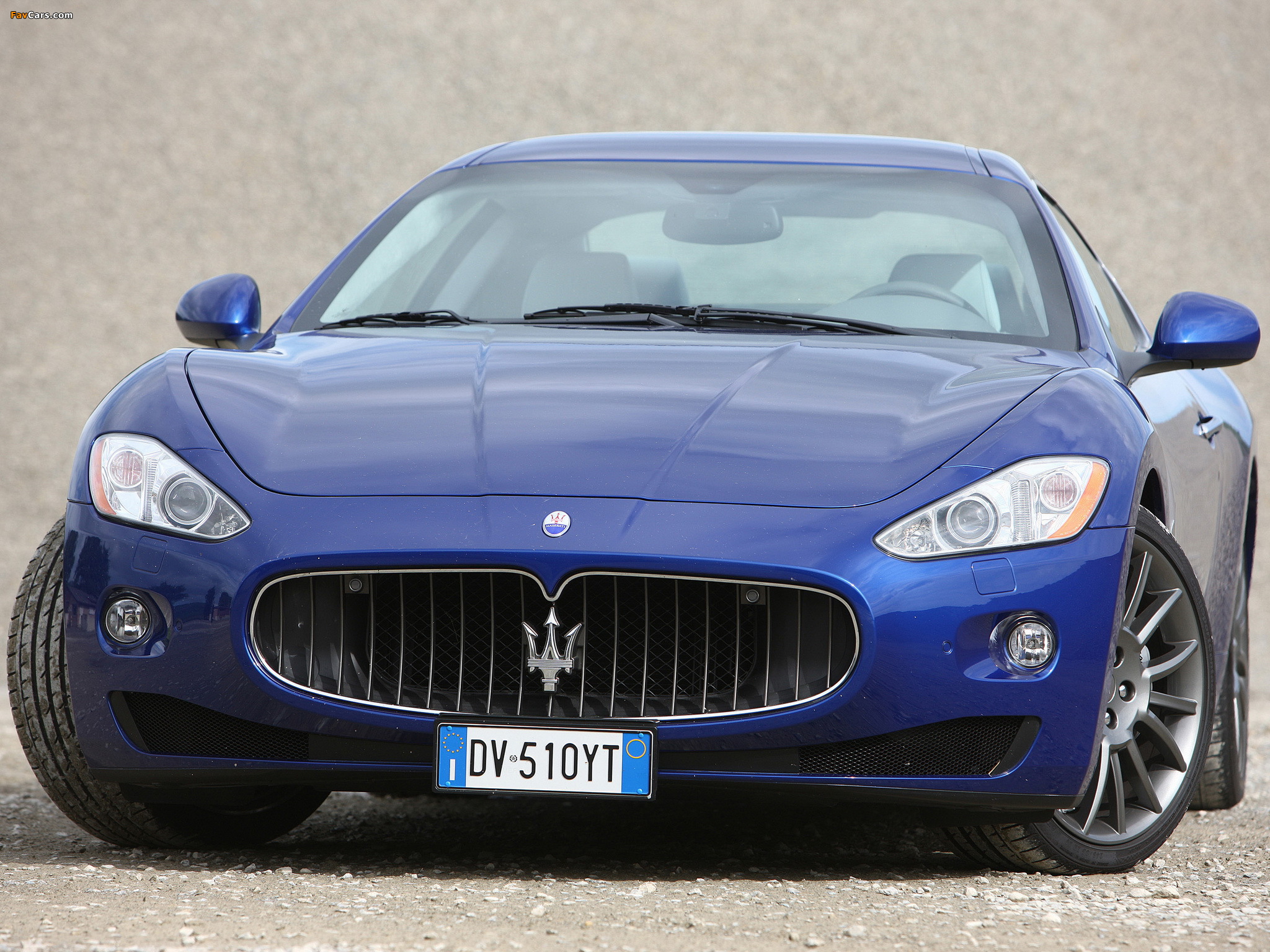 Maserati GranTurismo S Automatic 2009–12 wallpapers (2048 x 1536)