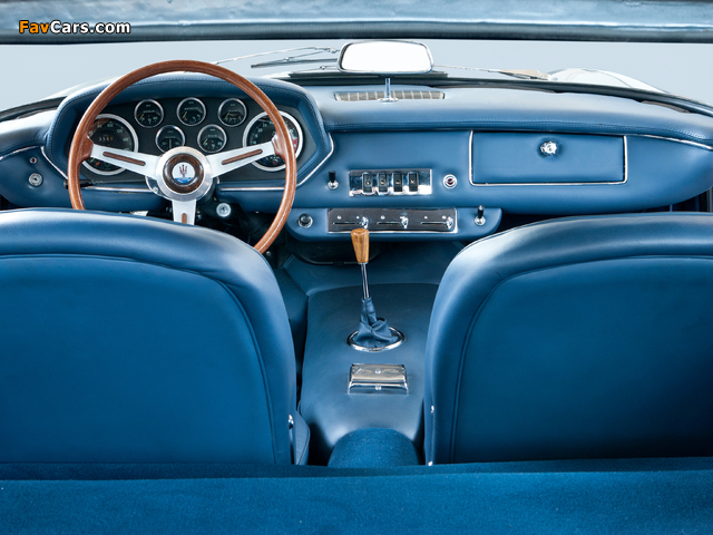 Photos of Maserati Mistral 3700 Coupe (AM109) 1964–67 (640 x 480)