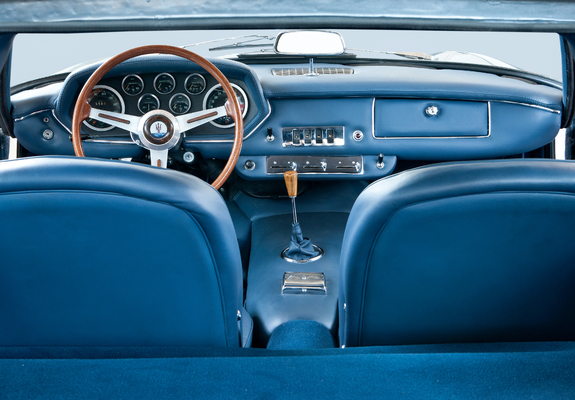 Photos of Maserati Mistral 3700 Coupe (AM109) 1964–67