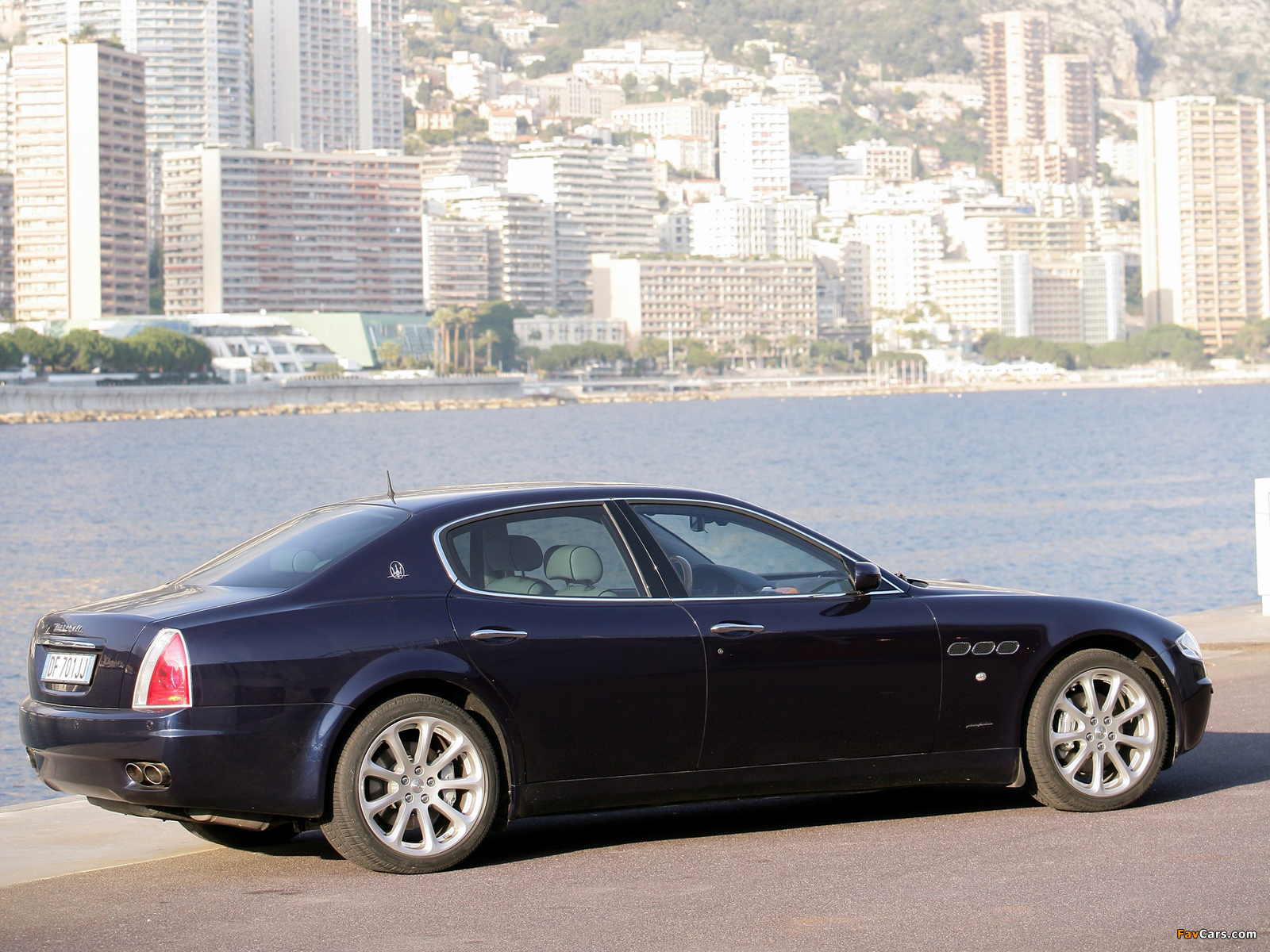 Maserati Quattroporte Automatic (V) 2005–08 photos (1600 x 1200)