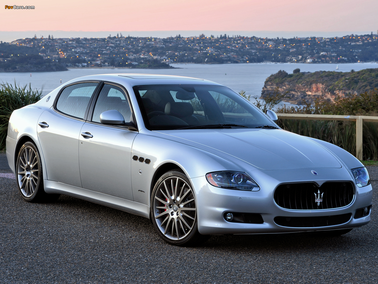 Maserati Quattroporte Sport GT S MC Sport Line AU-spec 2010–12 images (1280 x 960)