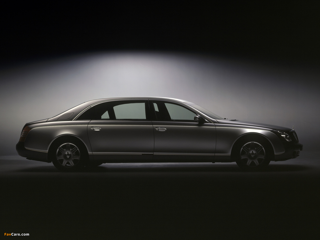Images of Maybach 62 2002–10 (1280 x 960)