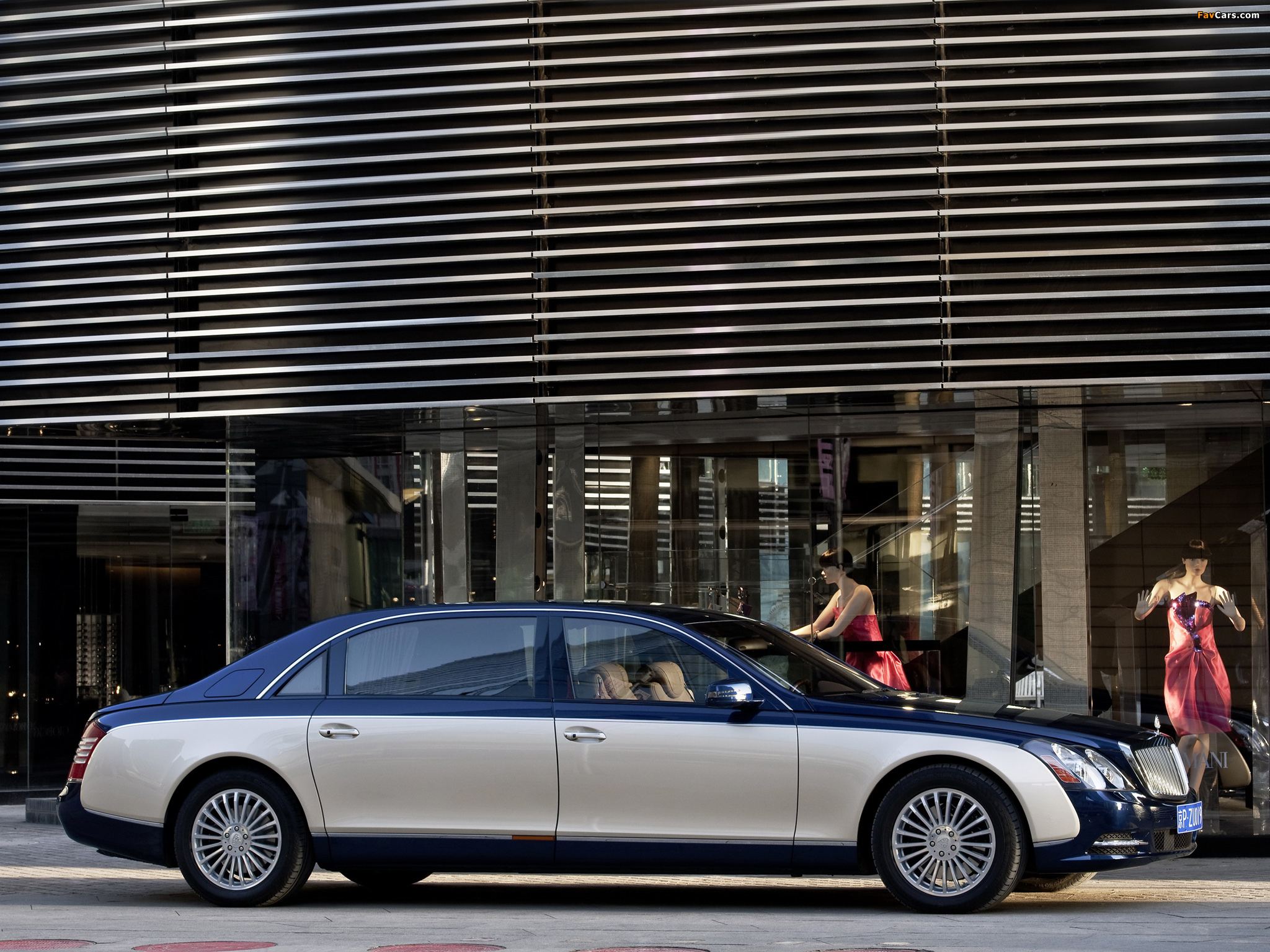 Images of Maybach 62 2010 (2048 x 1536)