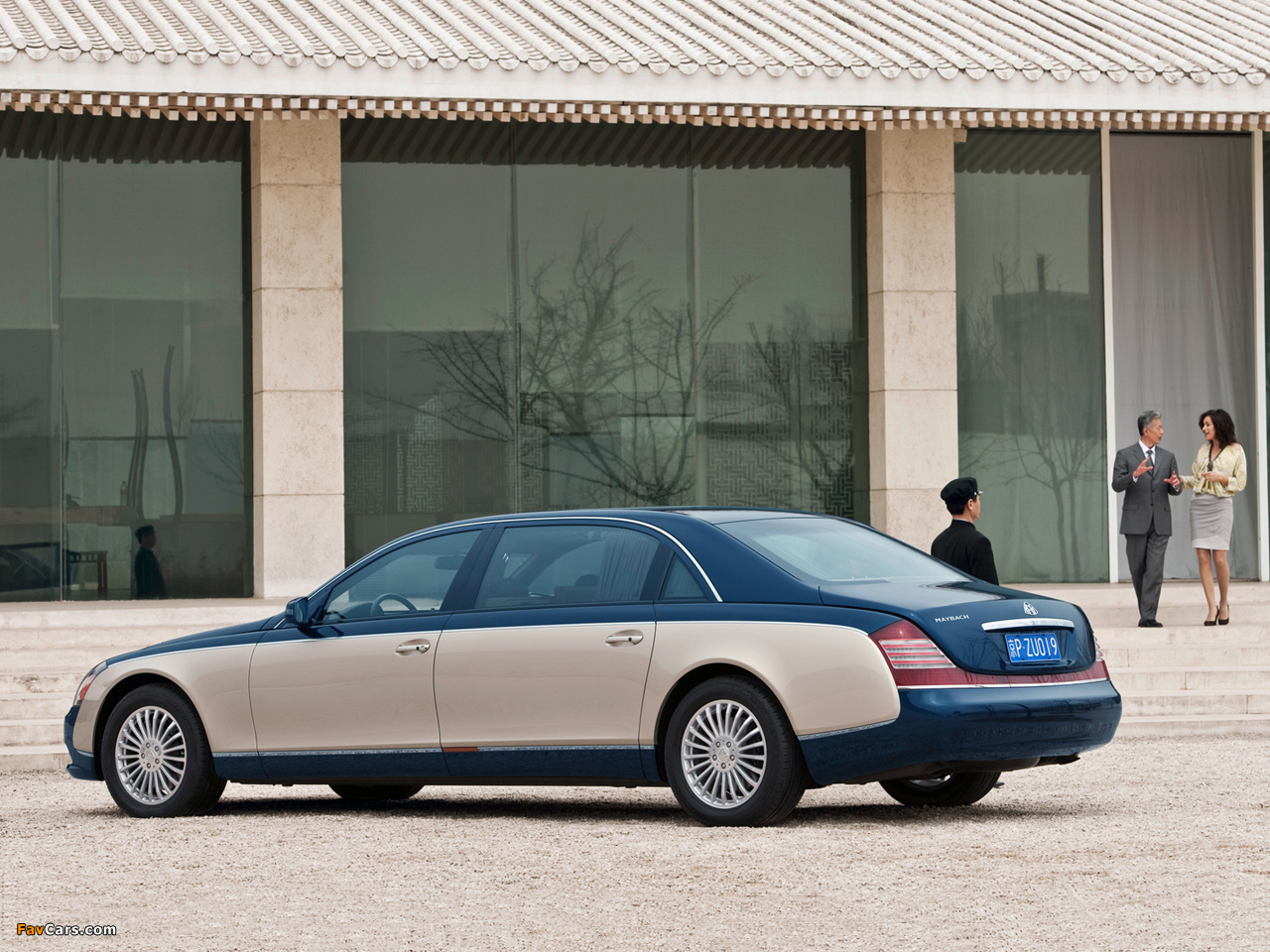 Images of Maybach 62 2010–12 (1280 x 960)