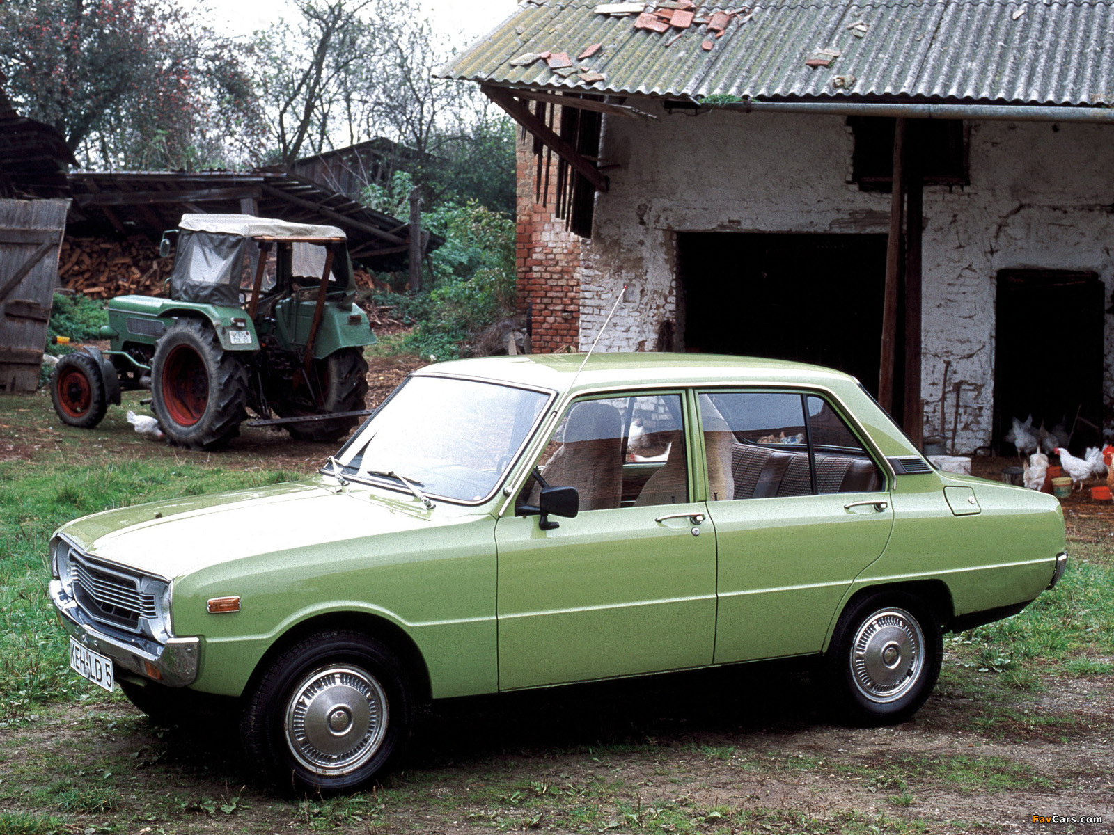 Mazda 1300 1971–76 images (1600 x 1200)