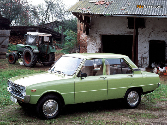 Mazda 1300 1971–76 images (640 x 480)