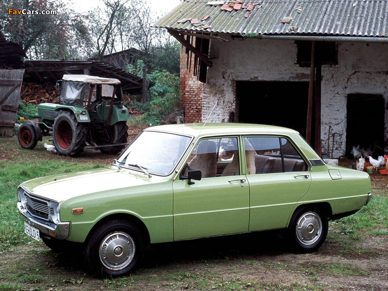 Mazda 1300 1971–76 images (800 x 600)