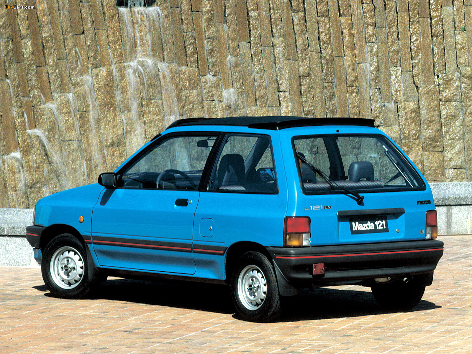 Photos of Mazda 121 3-door (DA) 1987–91 (1600 x 1200)