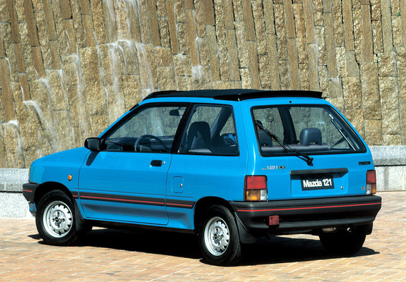 Photos of Mazda 121 3-door (DA) 1987–91
