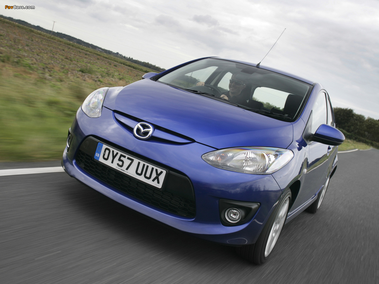 Images of Mazda 2 Sport 5-door UK-spec 2007–10 (1280 x 960)