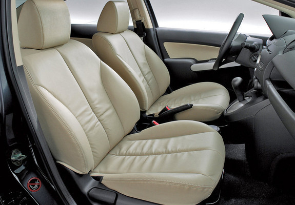 Images of Mazda2 Sedan (DE) 2008–10