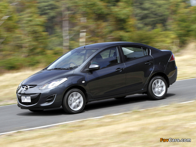 Images of Mazda2 Sedan AU-spec (DE2) 2010–12 (640 x 480)