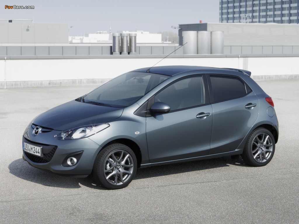 Images of Mazda2 Edition 40 (DE2) 2012 (1024 x 768)