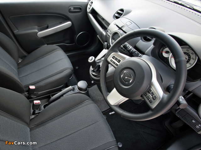 Mazda 2 Sport 5-door UK-spec 2007–10 wallpapers (640 x 480)