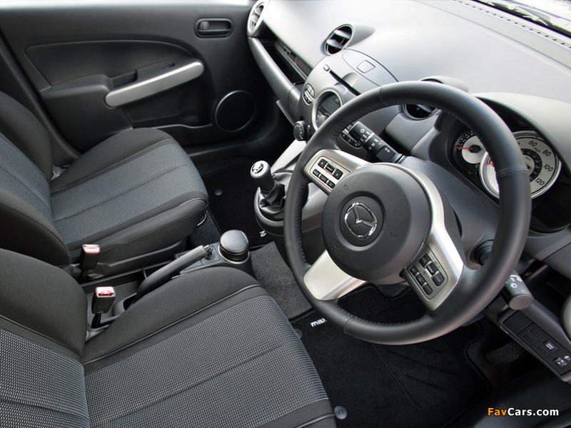 Mazda 2 Sport 5-door UK-spec 2007–10 wallpapers (800 x 600)