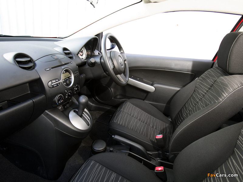 Mazda2 3-door AU-spec (DE) 2008–10 photos (800 x 600)