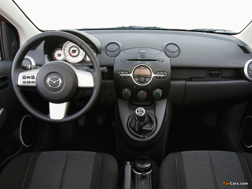 Mazda2 Sport 3-door (DE) 2008–10 pictures (1024 x 768)