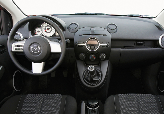 Mazda2 Sport 3-door (DE) 2008–10 pictures