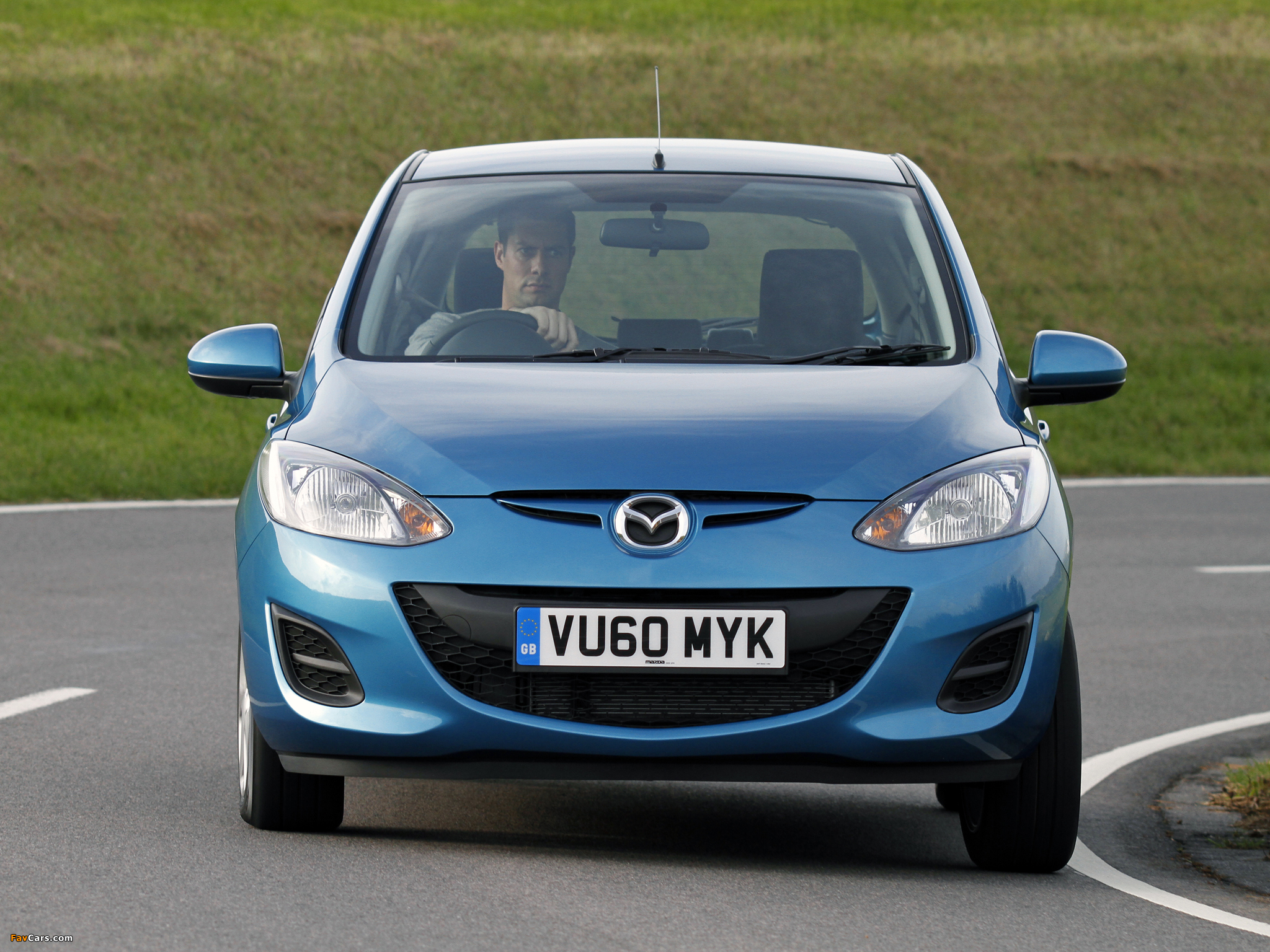 Mazda 2 5-door UK-spec 2010 images (2048 x 1536)