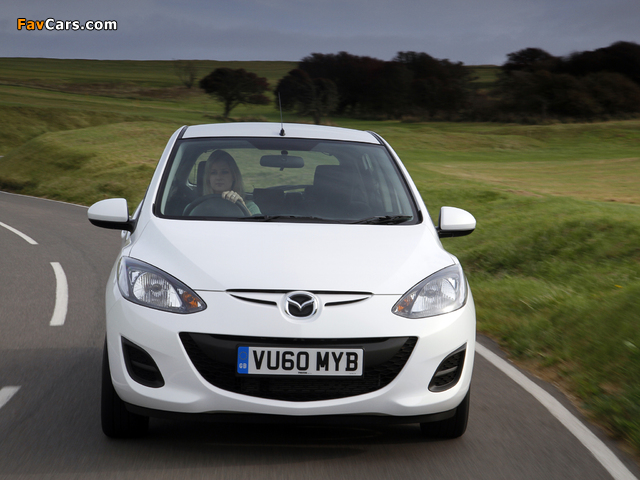 Mazda 2 5-door UK-spec 2010 photos (640 x 480)
