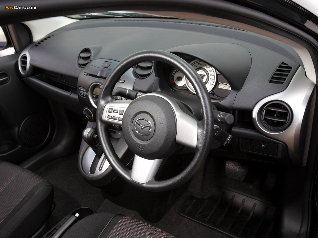 Mazda2 Sedan AU-spec (DE2) 2010–12 photos (1024 x 768)