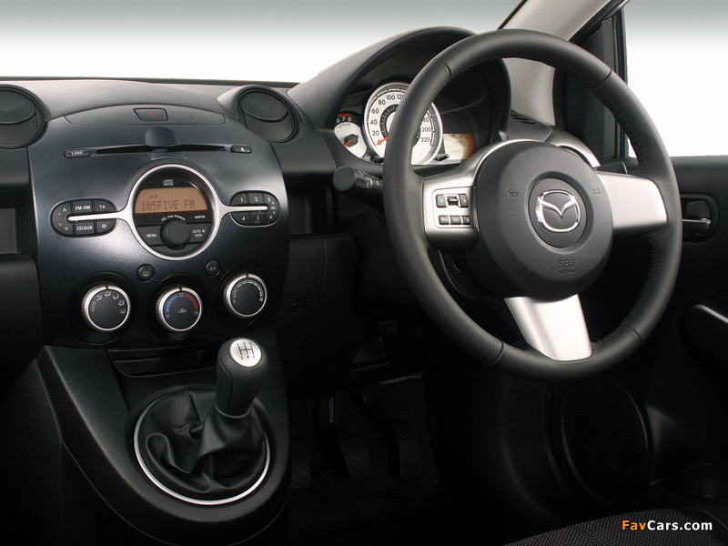 Mazda2 Sedan ZA-spec (DE2) 2010–12 pictures (800 x 600)