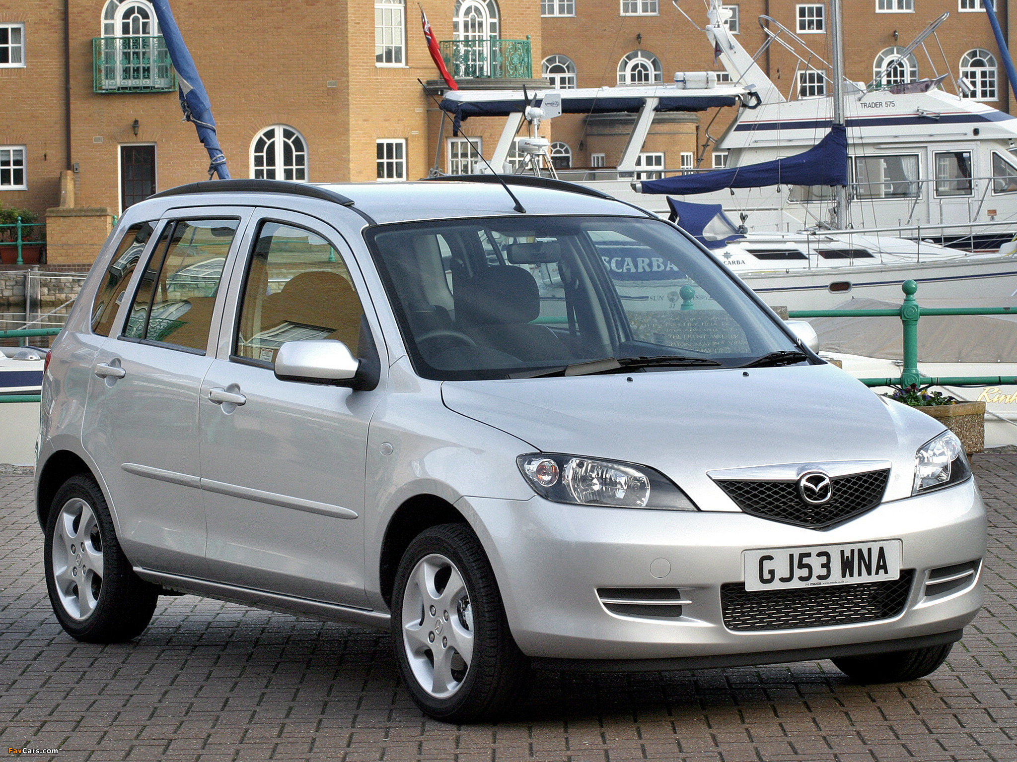 Photos of Mazda2 UK-spec (DY) 2003–05 (2048 x 1536)