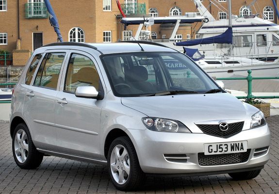 Photos of Mazda2 UK-spec (DY) 2003–05
