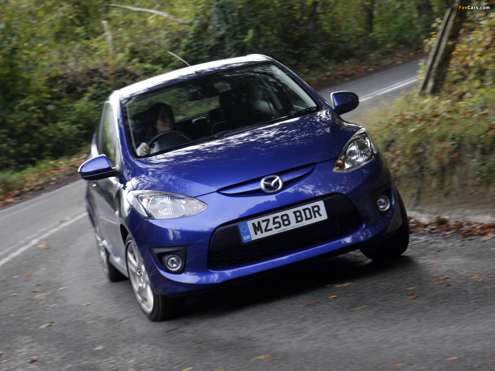 Photos of Mazda2 Sport 3-door UK-spec (DE) 2008–10 (1600 x 1200)