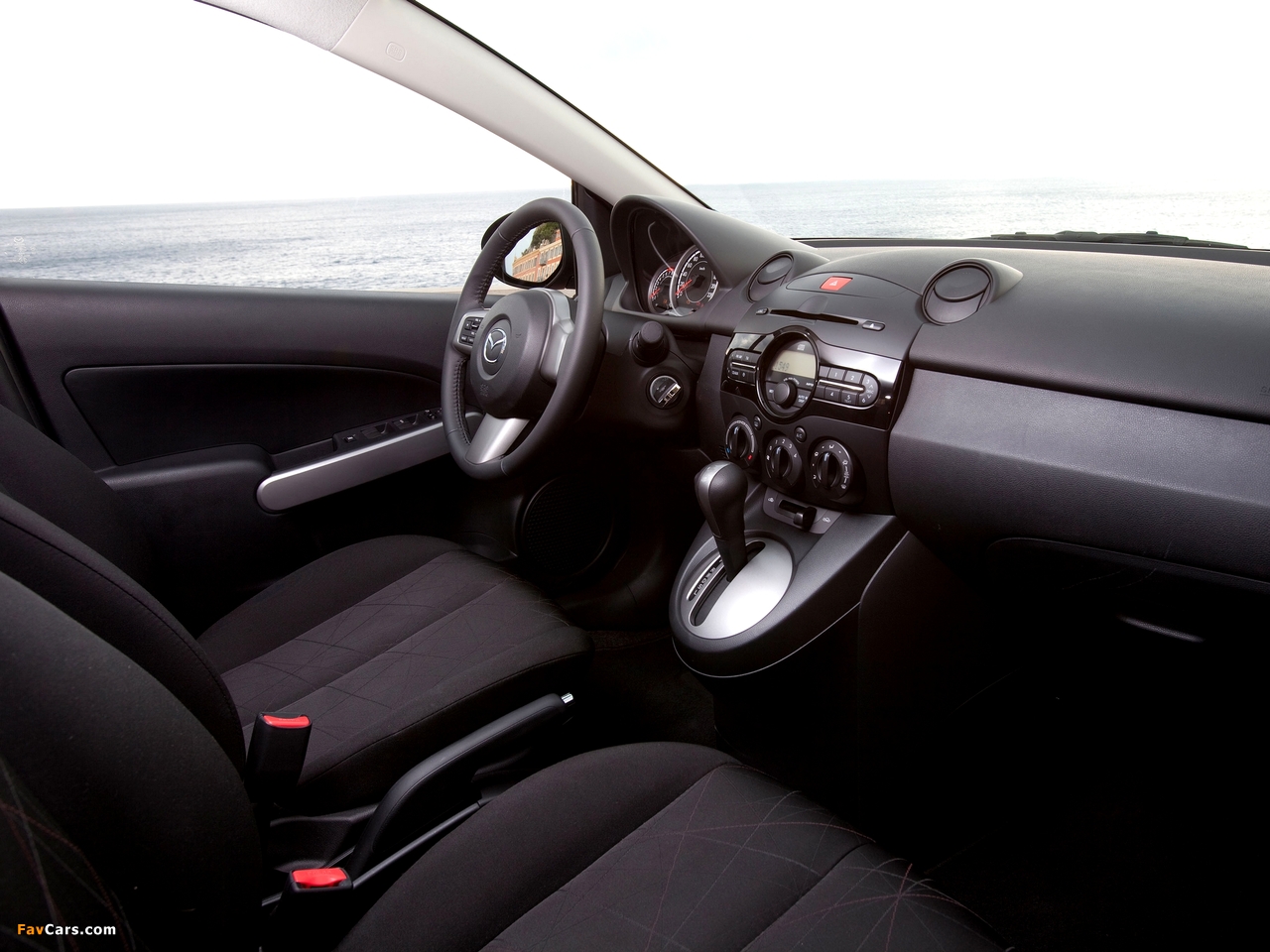 Photos of Mazda2 3-door (DE2) 2010 (1280 x 960)