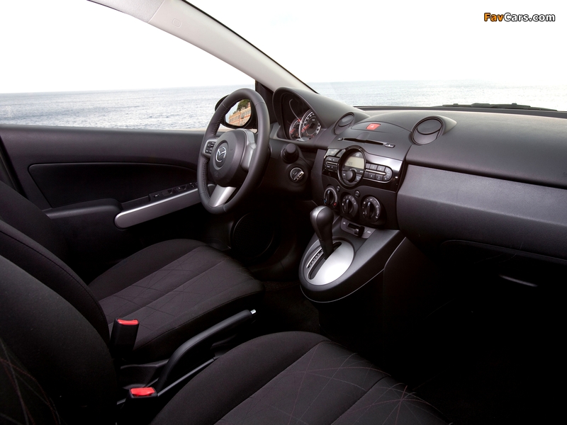 Photos of Mazda2 3-door (DE2) 2010 (800 x 600)