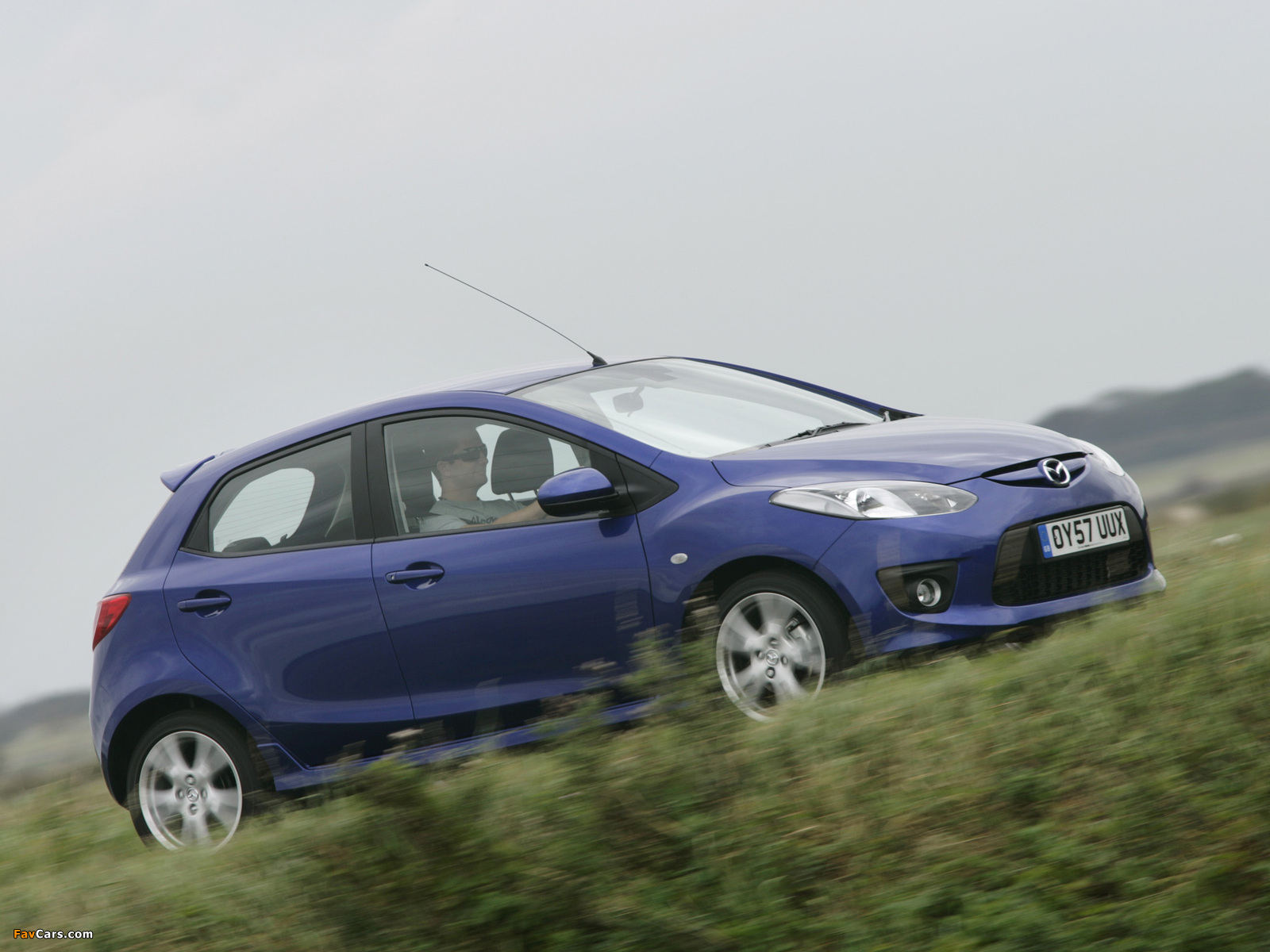 Pictures of Mazda 2 Sport 5-door UK-spec 2007–10 (1600 x 1200)