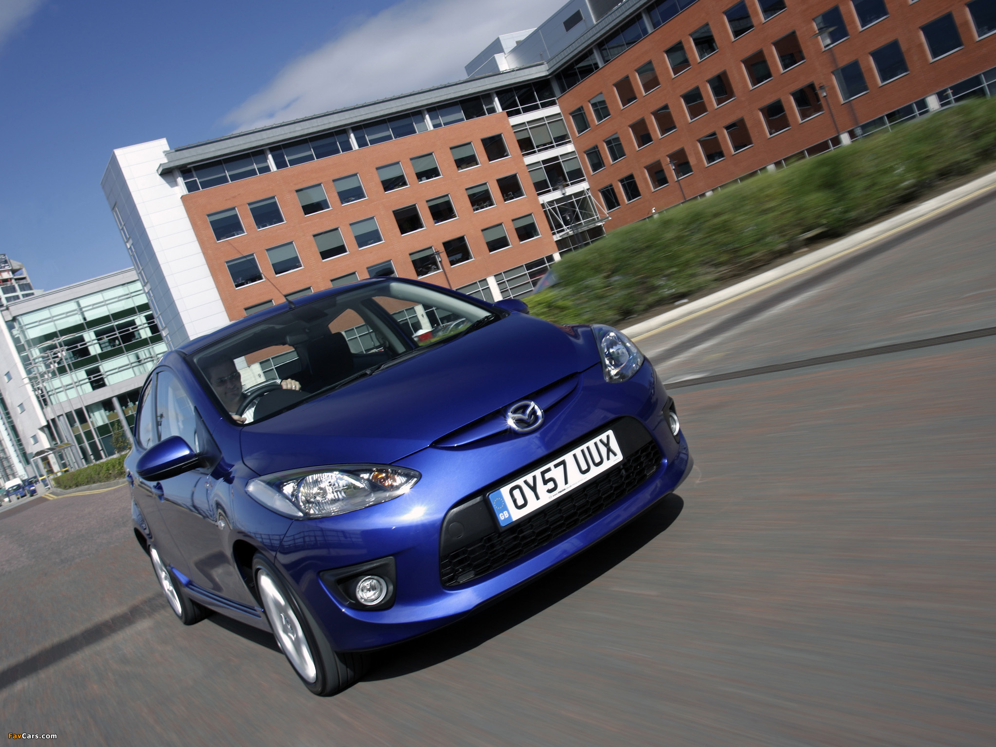 Pictures of Mazda 2 Sport 5-door UK-spec 2007–10 (2048 x 1536)